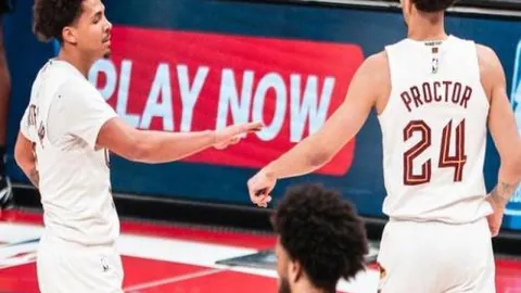 王钰栋熊猫杯体力不支退赛，火速返回杭州休养