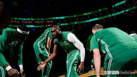 成都蓉城4-0大胜长春亚泰，帕拉西奥斯闪耀全场，莱切特助力夺冠